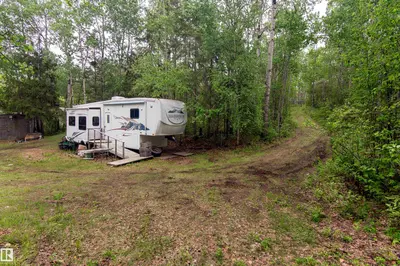 Interior photo 2 of 52 59318 Rge Rd 454