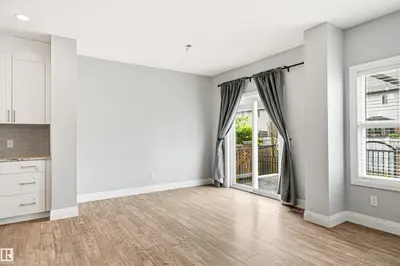 Interior photo 2 of 102 MEADOWLAND WY