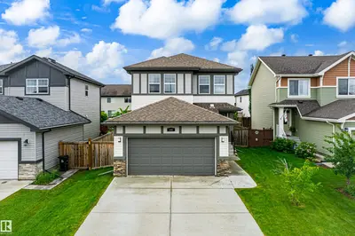 Interior photo 1 of 102 MEADOWLAND WY