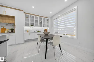 Interior photo 3 of 372 Creekside Green