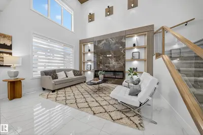 Interior photo 2 of 372 Creekside Green