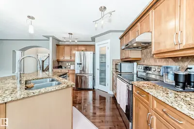 Interior photo 4 of 5308 164 AV NW