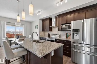 Interior photo 4 of 934 BERG PL