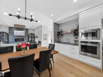 Interior photo 4 of 1121 WAHL PL NW