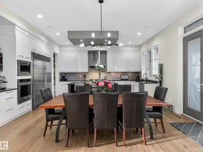Interior photo 3 of 1121 WAHL PL NW