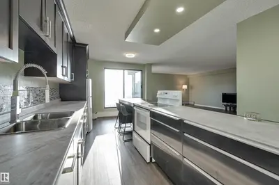 Interior photo 4 of #1003 10155 114 ST NW