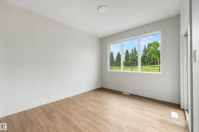 Interior photo 3 of 24 Grayson GR