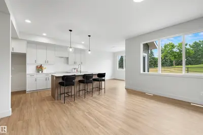 Interior photo 1 of 24 Grayson GR