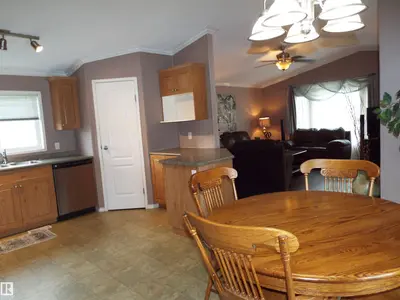 Interior photo 2 of 1015 Aspen DR E