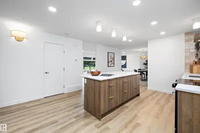 Interior photo 4 of 7004 93 AV NW