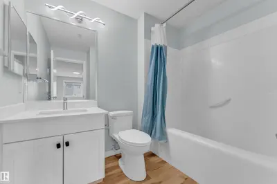 Interior photo 4 of #326 111 EDWARDS DR SW