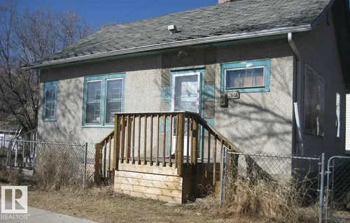 11402 84 ST NW, Edmonton - $175,000