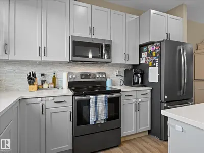 Interior photo 3 of 4036 CHAPPELLE GR SW SW