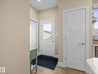 Interior photo 4 of 4036 CHAPPELLE GR SW SW