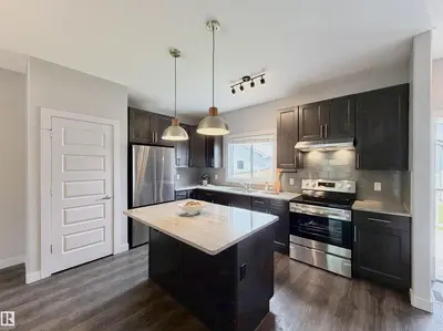 Interior photo 3 of 6925 CARDINAL WD SW