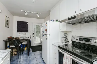 Interior photo 4 of 11105 81 AV NW