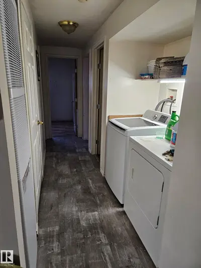 Interior photo 2 of 981 FOX DR