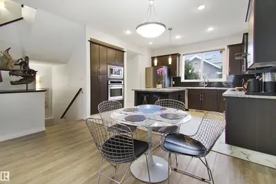 Interior photo 3 of 2028 74 ST SW