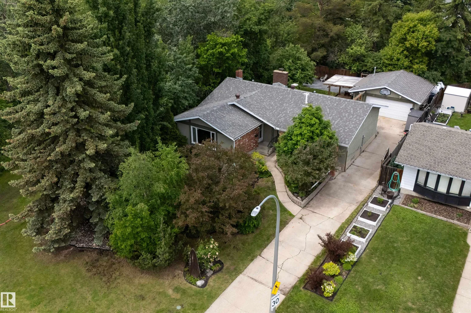 140 Greengove Ave, Sherwood Park - 4 bedroom Detached Single Family for sale