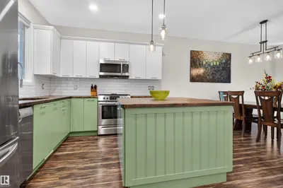 Interior photo 2 of 6928 22 AV SW