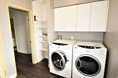Interior photo 2 of 5114 44 AV