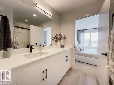 Interior photo 2 of 7452 KLAPSTEIN CR SW
