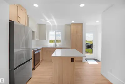 Interior photo 2 of 82 Juniper WD