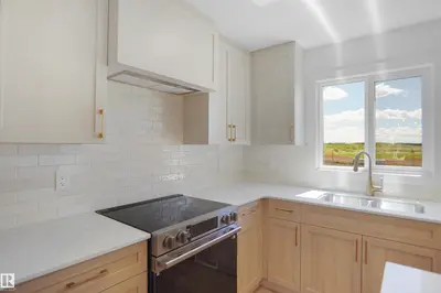Interior photo 4 of 82 Juniper WD