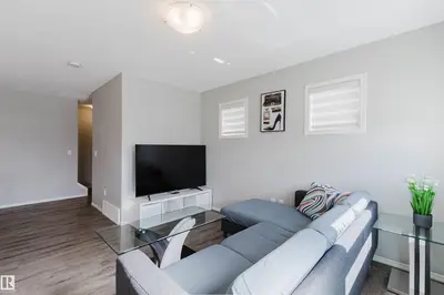 Interior photo 4 of 17268 9B AV SW