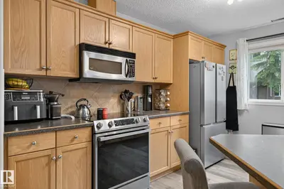 Interior photo 2 of #122 279 SUDER GREENS DR NW