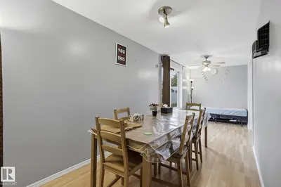Interior photo 4 of 120 SPRINGFIELD CR