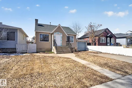 12230 95A ST NW, Edmonton - $290,000