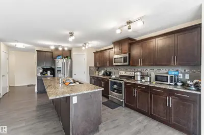 Interior photo 3 of 5120 19 AV SW