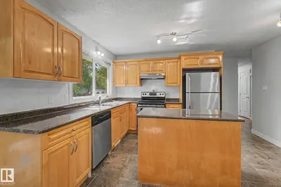 Interior photo 4 of 1511 75 ST NW
