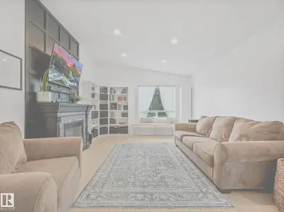 Interior photo 4 of 4115 41 AV NW