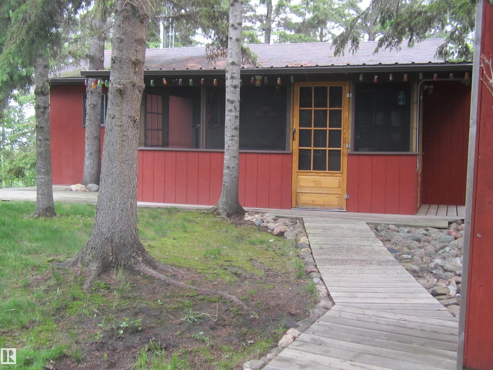 459 60501 Range Rd 120, Rural St. Paul County - 2 bedroom Cottage for sale