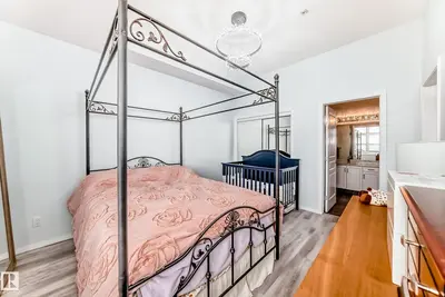Interior photo 4 of #414 9507 101 AV NW
