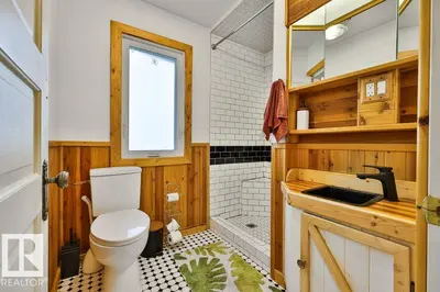 Interior photo 4 of 8318 80 AV NW