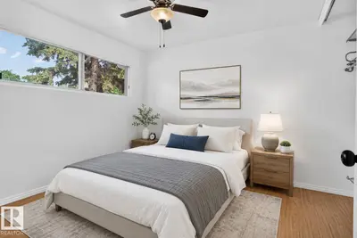 Interior photo 3 of 12952 114 ST NW NW