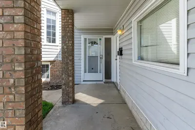 Interior photo 1 of 14707 33 ST NW