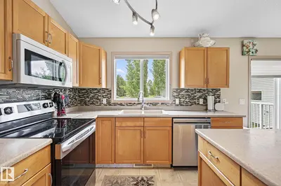 Interior photo 4 of 4805 53 AV