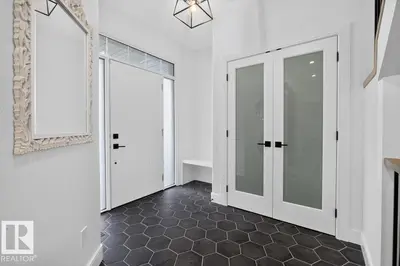 Interior photo 1 of 4470 SUZANNA CR SW
