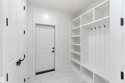 Interior photo 2 of 415 PINE PT