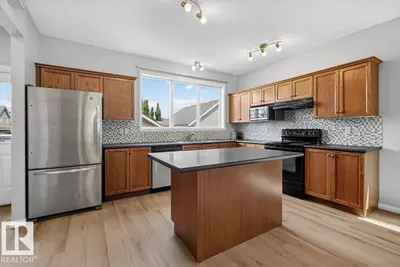 Interior photo 4 of 7704 16 AV SW
