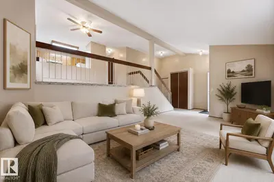 Interior photo 1 of 
