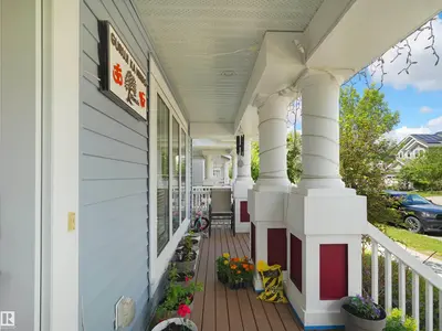 Interior photo 4 of 7827 22 AV SW