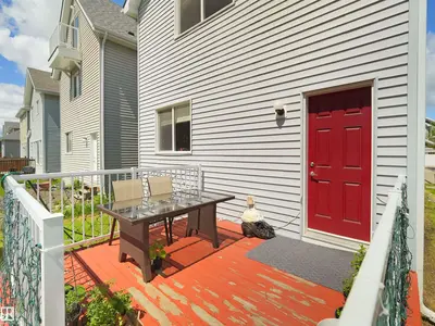 Interior photo 3 of 7827 22 AV SW