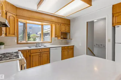 Interior photo 3 of 37 LEON PL