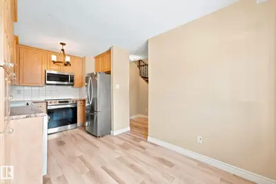 Interior photo 2 of 