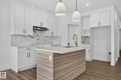 Interior photo 4 of 65 SILVERSTONE DR